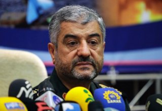 Iranian commander: IRGC ready to help government
